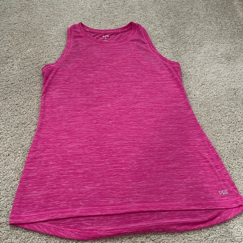 DSG high neck run tank, size S.